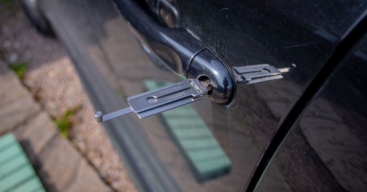 locksmith service technician — Huntington Beach Locksmith